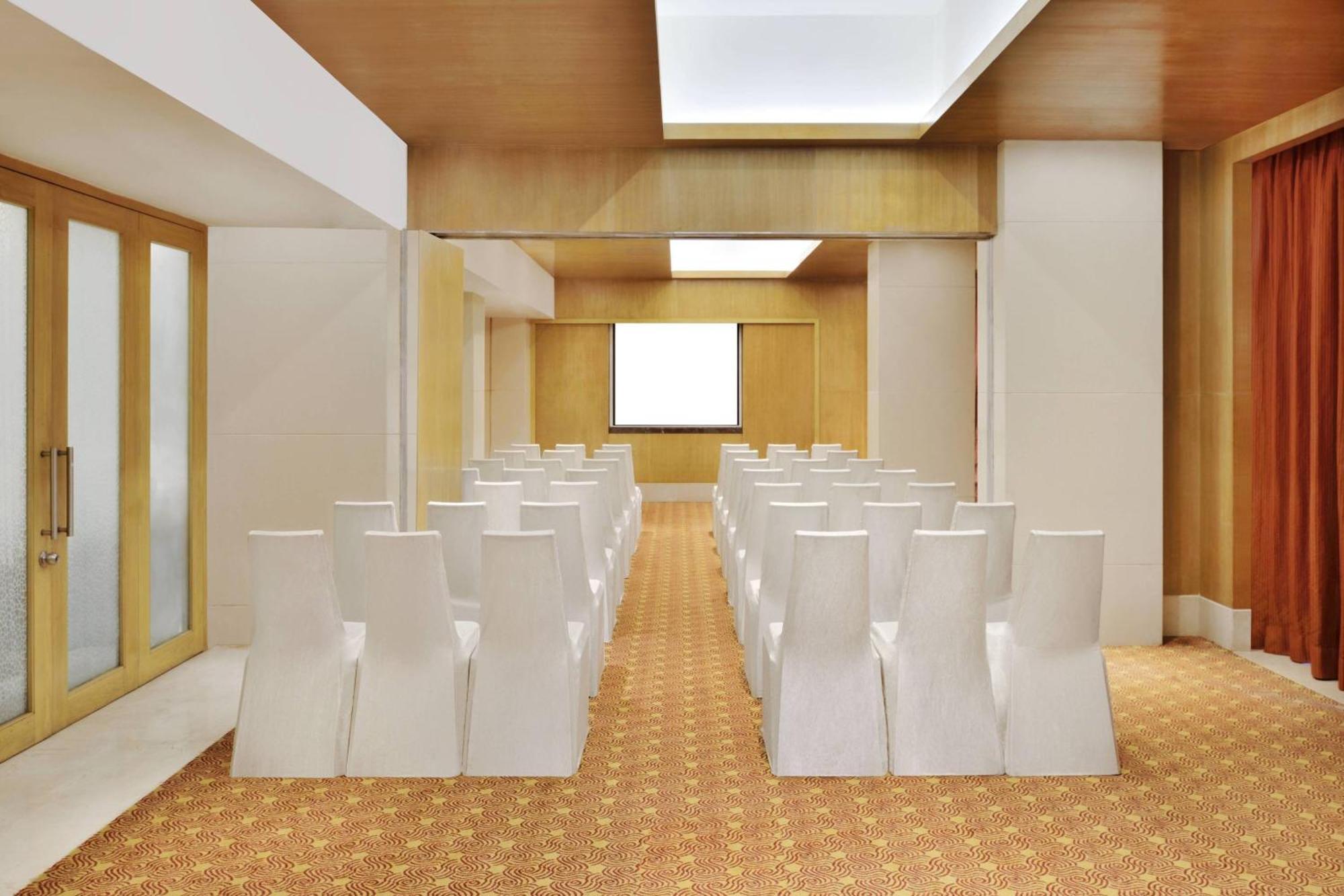 Hotel Courtyard By Marriott Chennai Esterno foto