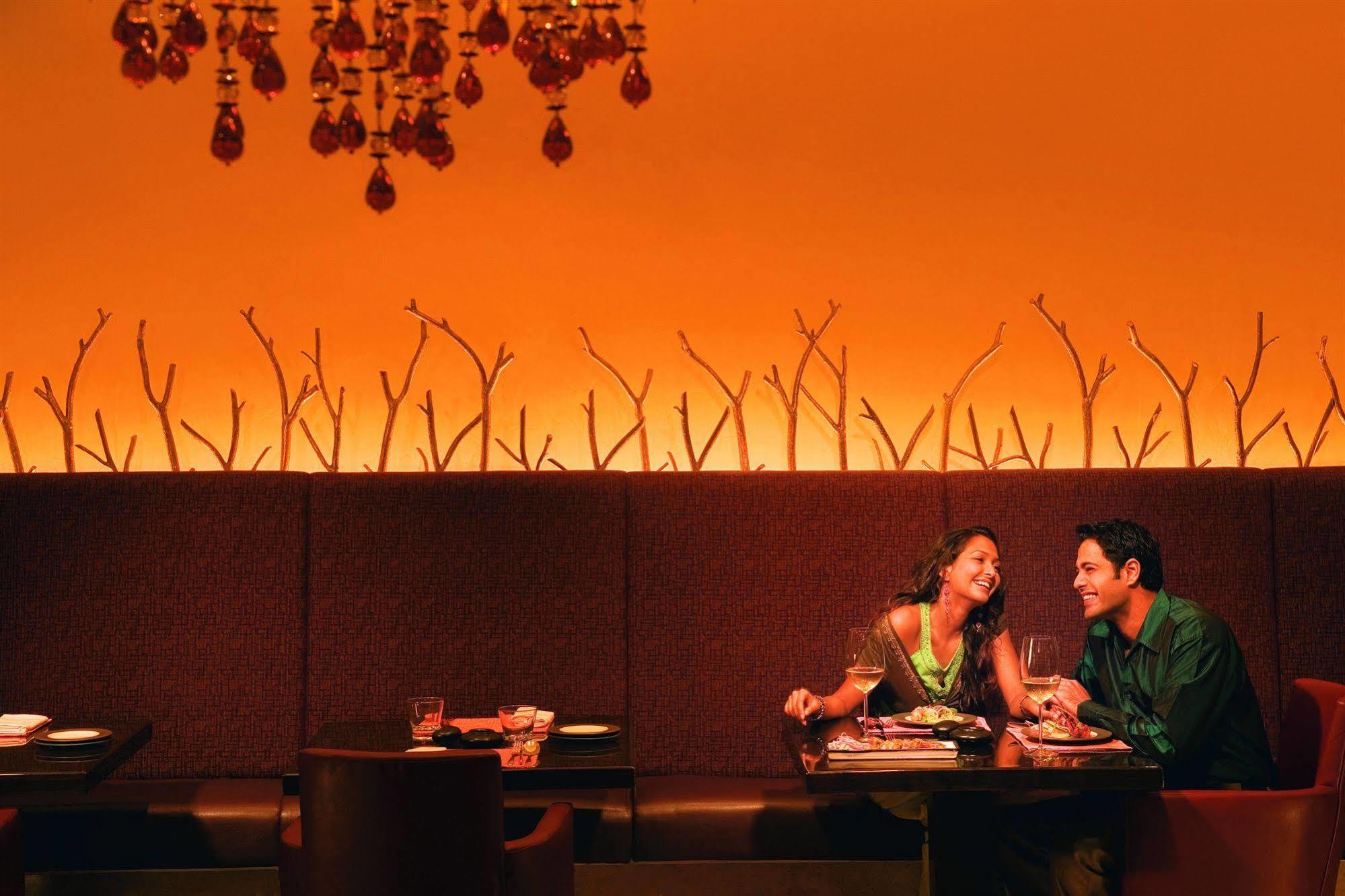 Hotel Courtyard By Marriott Chennai Esterno foto